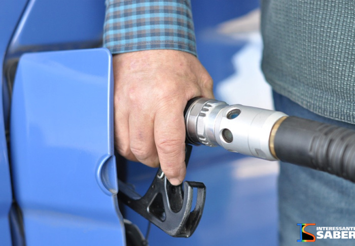 7 mitos e verdades sobre economizar combustível que você precisa saber