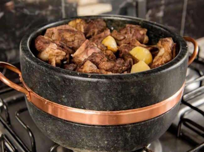 Panelas de Pedra Sabão: Tradição, Saúde na Culinária Brasileira